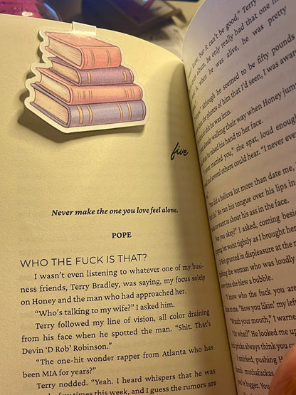 Magnetic Bookmark: The Book Stack!!